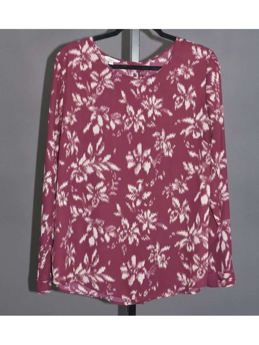Maurices Fallon Burgundy Ikat Print Back Button Blouse Long Sleeve Size XL